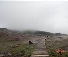 雨中的轿子雪山